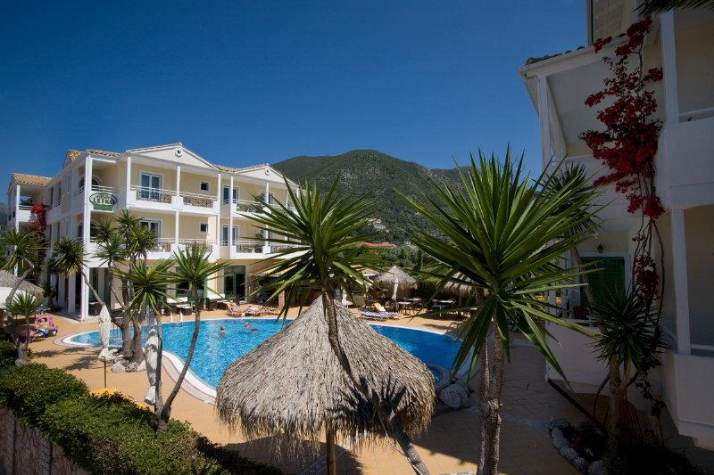 Lefko Hotel & Apartments Нідрі Екстер'єр фото