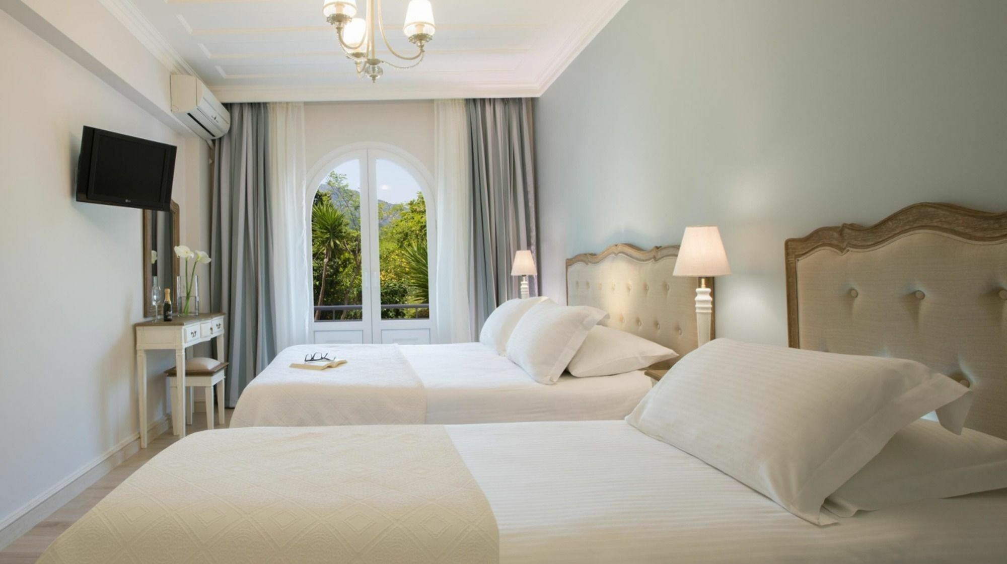 Lefko Hotel & Apartments Нідрі Екстер'єр фото