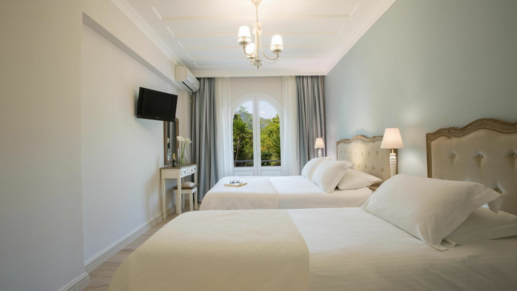 Lefko Hotel & Apartments Нідрі Екстер'єр фото